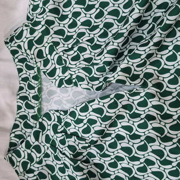 Women's Long Sleeved Patterned Blouse Size 3X Cottagecore Work Office Wear - Picture 3 of 3